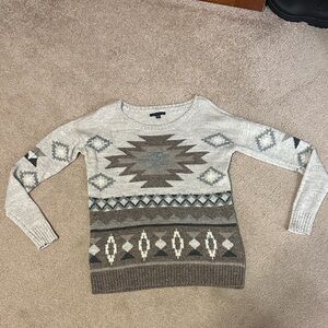 American Eagle Sweater